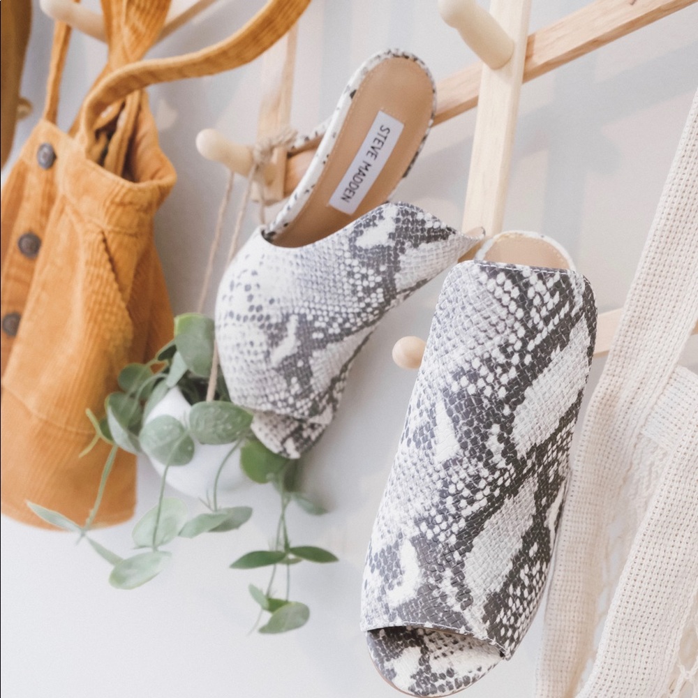 Steve Madden , multicolor sinful snake print